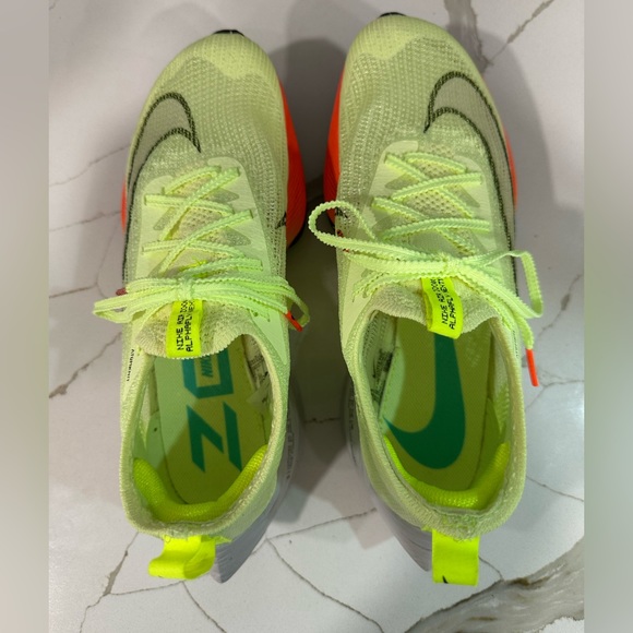 Nike Air Zoom Alphafly Next% Fast Pack. Women’s size 8.5 M. Color Neon Green. - Picture 8 of 14